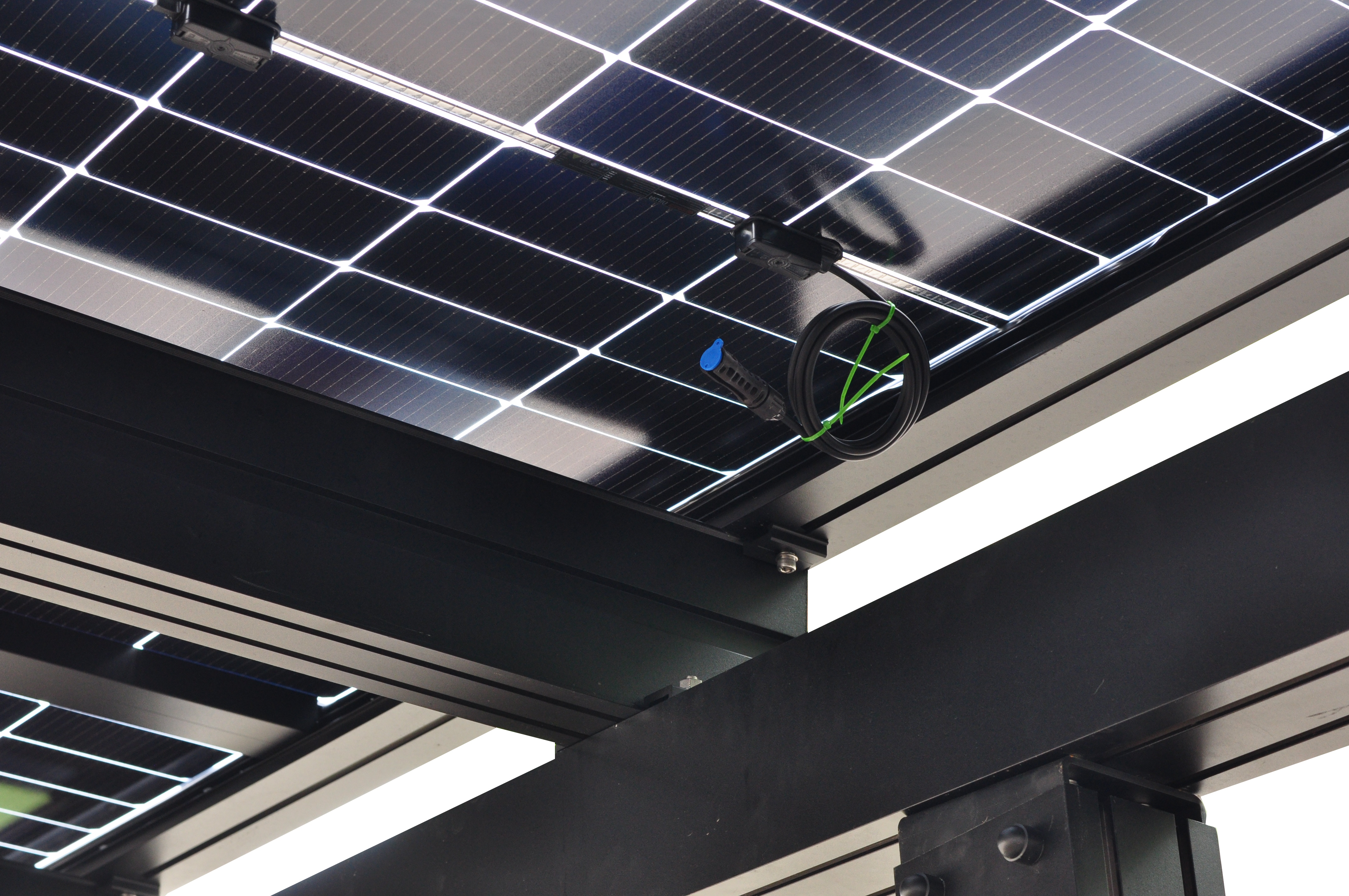 Solarcarport-Detail-7CtxFNtcs6uuom