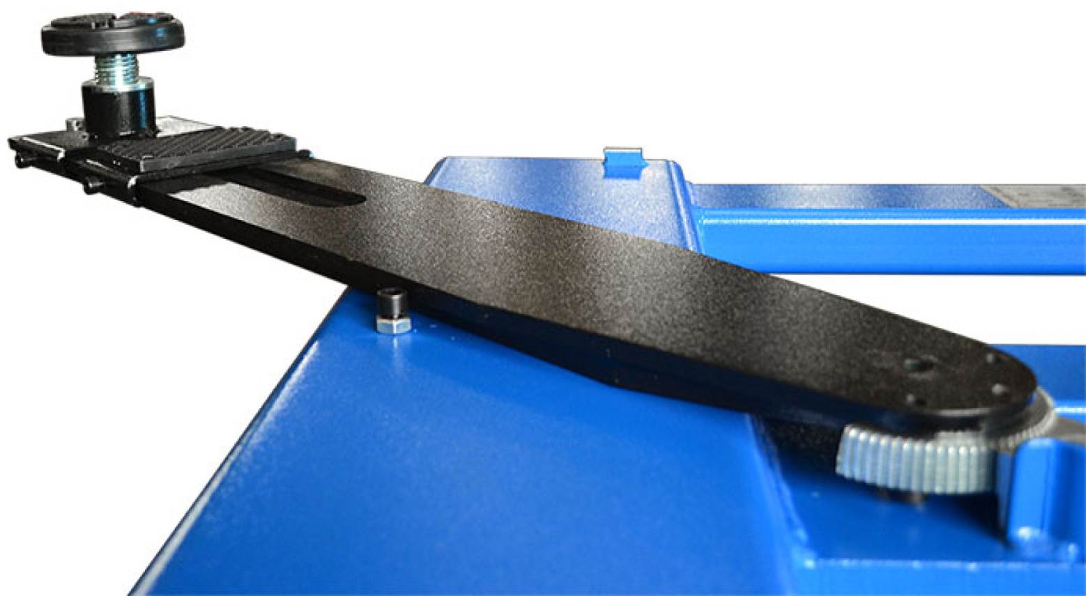 hbm-hydraulische-verrijdbare-autopoetsbrug-bandenbrug-hefbrug-2800-kg_7_nrKH13095PWwbquLUeQDSb