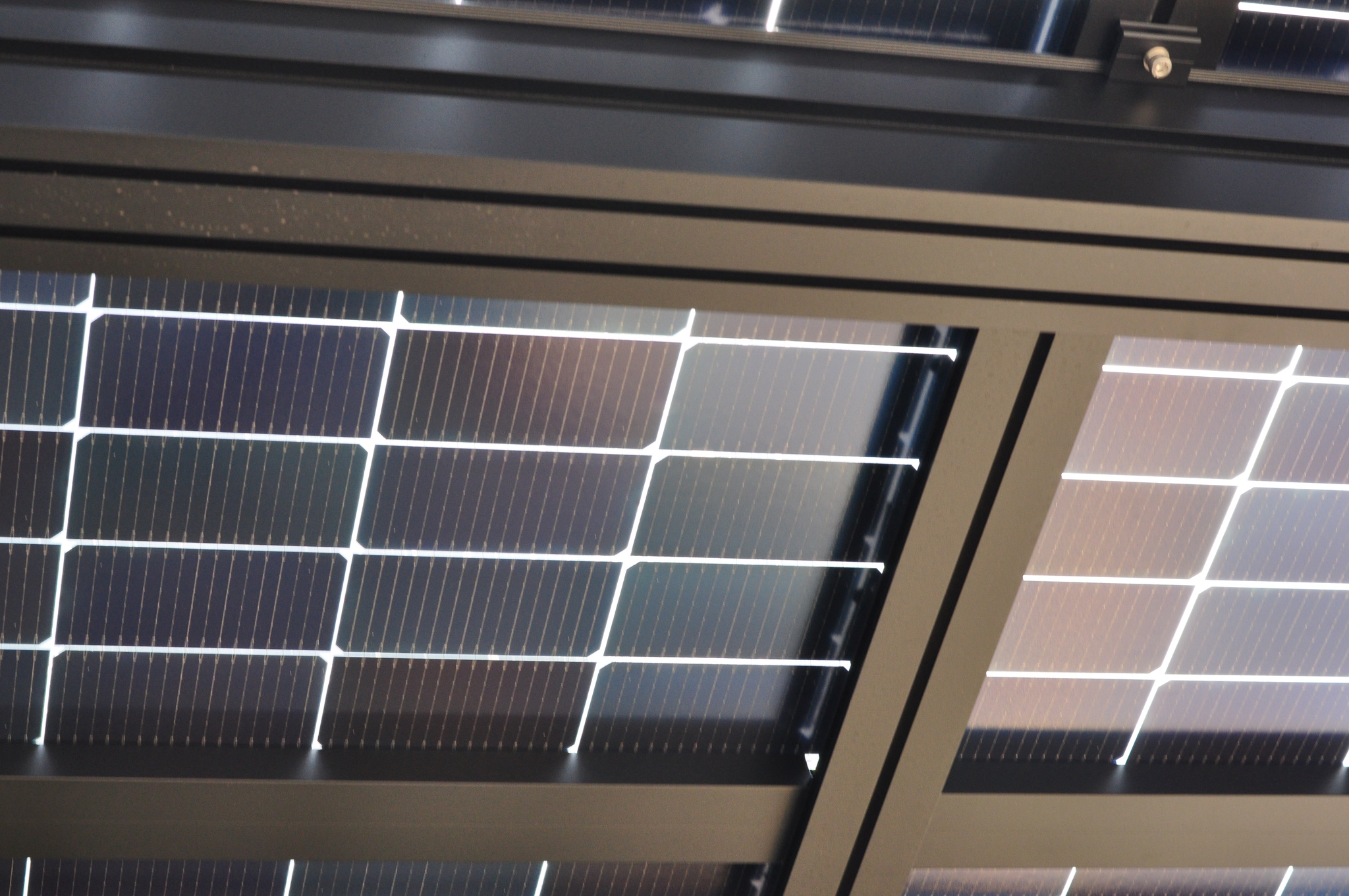 Solarcarport-Detail-1VkUYVXhquWoB3